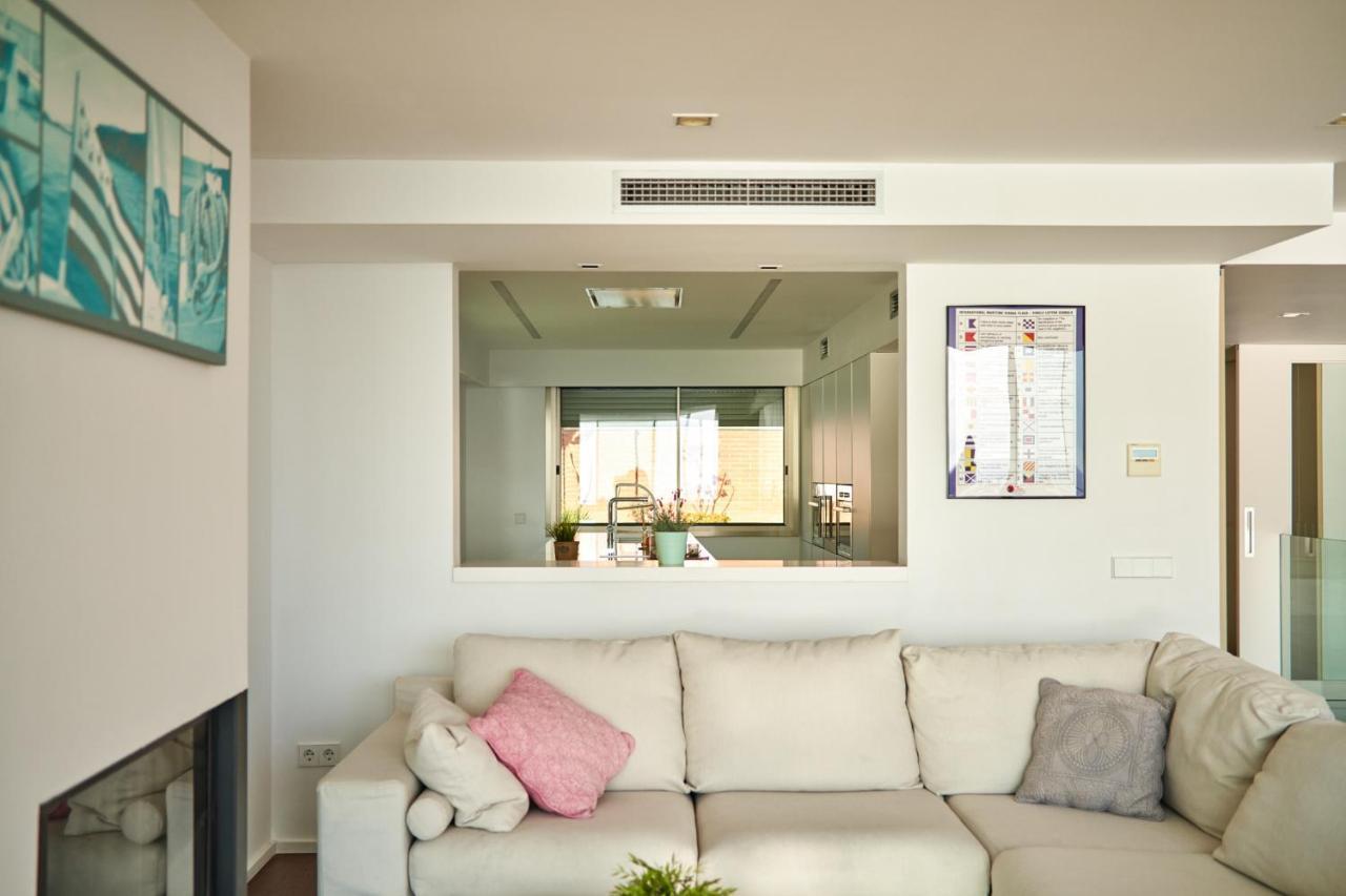 Casa Brisa Villa บลาเนส ภายนอก รูปภาพ