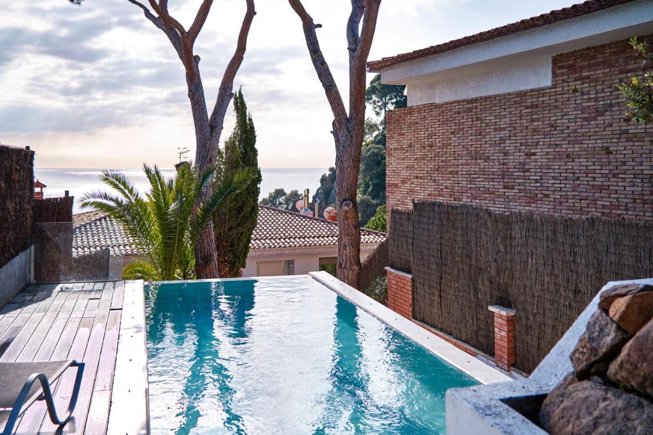 Casa Brisa Villa บลาเนส ภายนอก รูปภาพ