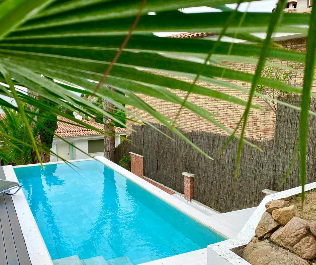 Casa Brisa Villa บลาเนส ภายนอก รูปภาพ